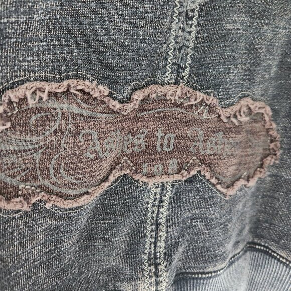 GUESS Devil on the Run Bomber Jacket Sweater - Size L - Picture 10 of 12